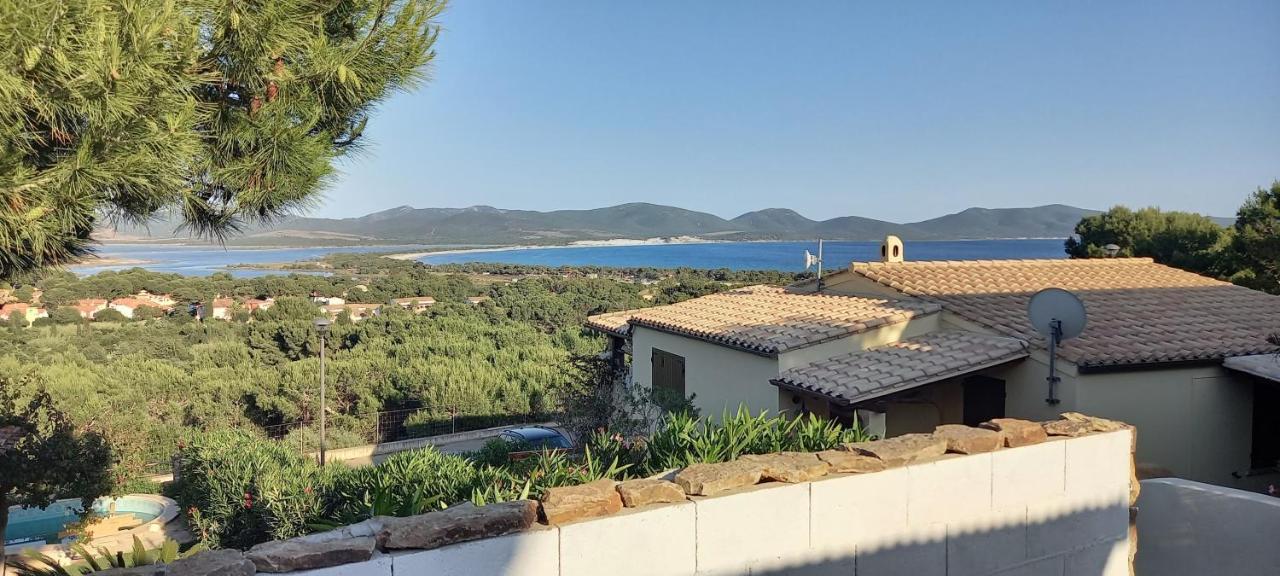 La Casa Di Stefania Appartement Porto Pino Buitenkant foto