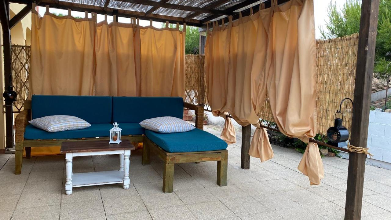 La Casa Di Stefania Appartement Porto Pino Buitenkant foto